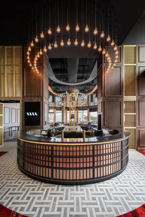 Eos By Skycity Adelaide Luaran gambar A coffee bar at a Starbucks Reserve store