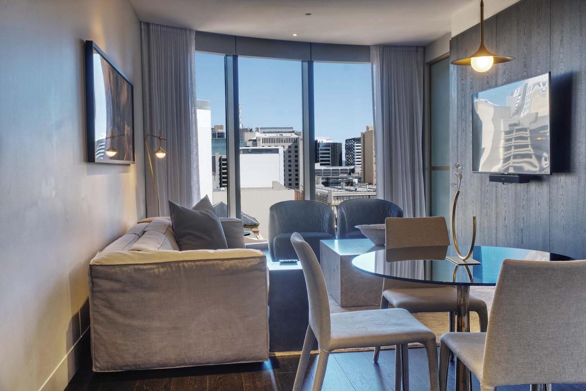 Eos By Skycity Adelaide Luaran gambar A living room in a typical apartment